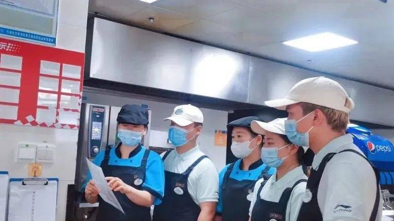 揭秘网红膨化食品代理加盟：费用构成与行业真相