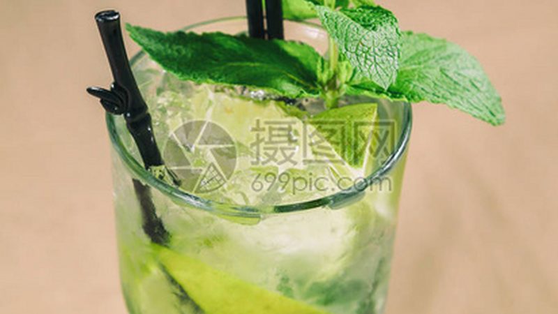 小标题：传统年夜饭的痛点