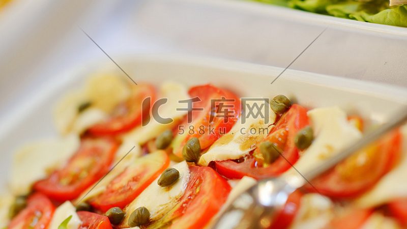 预制菜保质期之谜：揭秘餐饮店用预制菜的保鲜之道**